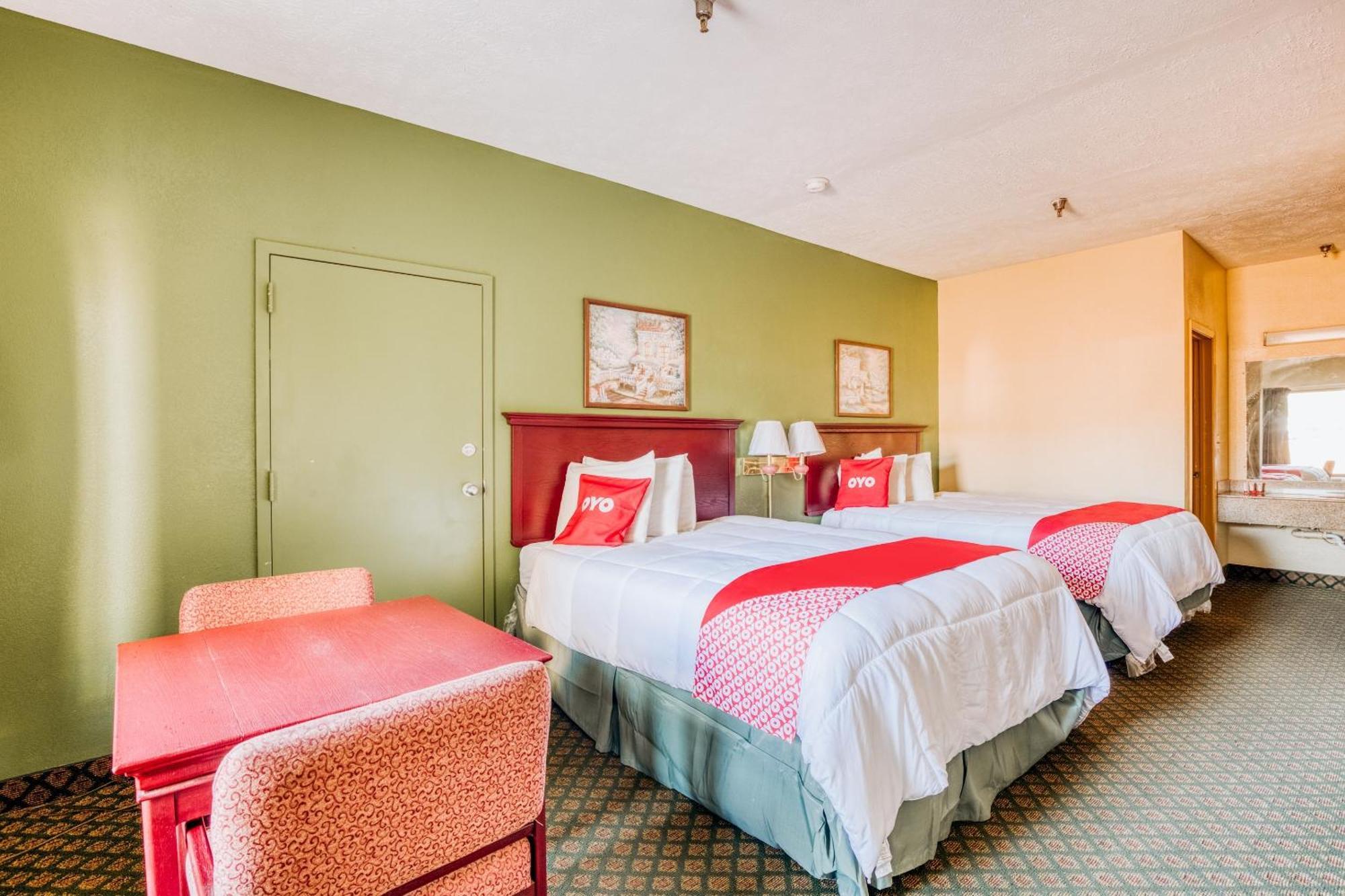 Oyo Hotel Grenada West Extérieur photo